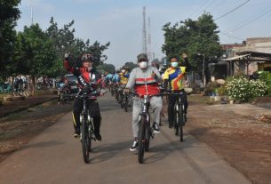Azwar Hadi Gowes Bareng Bersama Komunitas Sepeda Di Sekampung Udik