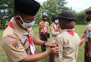 Kasdim Resmi Lantikan 130 Anggota Saka Wira Kartika " Raden Mas Said " Angkatan VII Ta 2021 Kodim 0728/Wonogiri