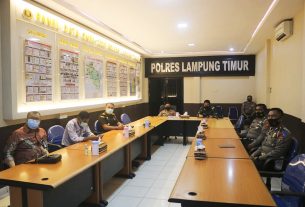 Dandim 0429/Lamtim Hadiri Vicon Launcing Aplikasi SINAR Di Polres Lamtim