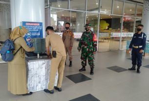 Personel Babinsa Bersama Tim Gugus Penanganan Covid-19 Kota Bandar Lampung