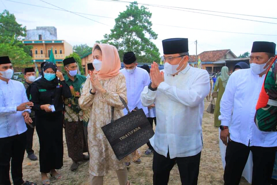 Bareng Ketua TP PKK Thia Yufada, Bupati Dodi Reza Safari Ramadan ke BayLen