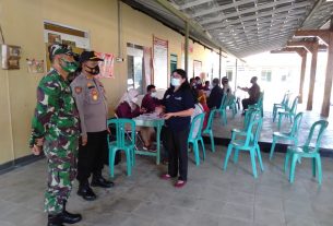 Forkopincam Giriwoyo Himbau Warga Terapkan Protokol Kesehatan Dalam Penyaluran BST