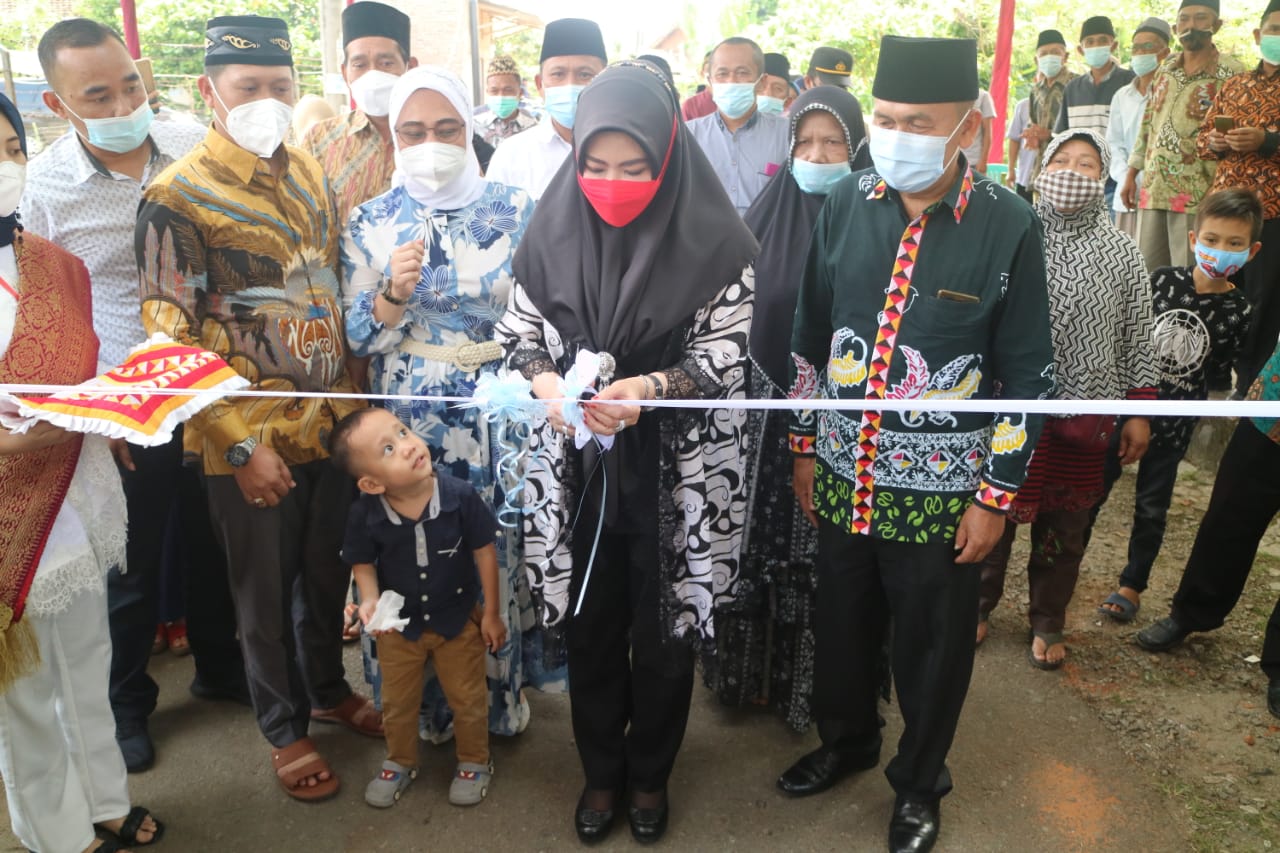 Bupati Tanggamus Membuka secara Resmi Kampung Ramadhan Pasar Takjil