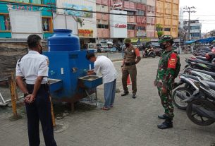 Babinsa Koramil 410-05/TKP Kodim 0410/KBL Melaksanakan kegiatan Prokes