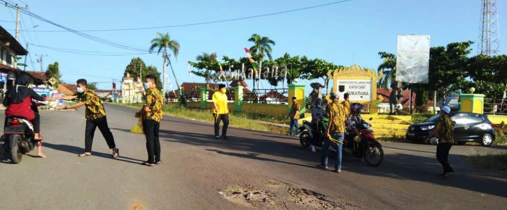 AMPG Lamtim Bagi Takjil Dan Masker Gratis