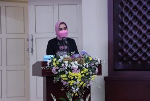 Riana Sari Arinal Lantik Ketua TP PKK Dan Dekranasda Pesisir Barat
