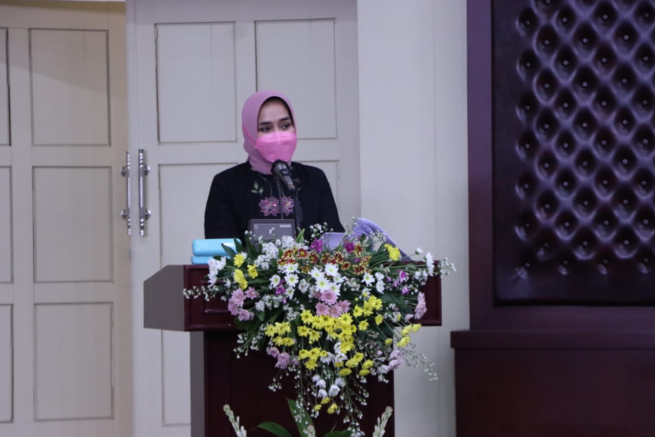 Riana Sari Arinal Lantik Ketua TP PKK Dan Dekranasda Pesisir Barat