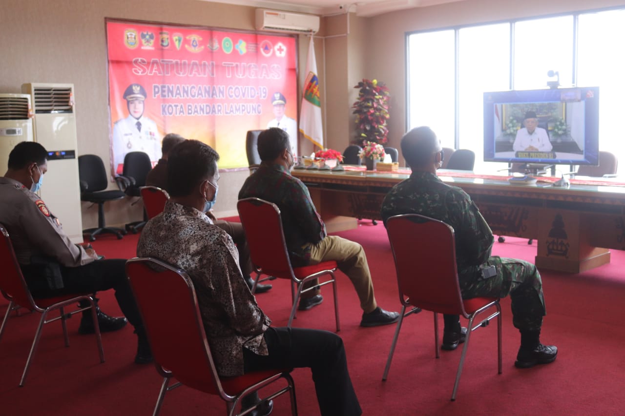 Kolonel Inf Romas Herlandes Menghadiri Puncak Acara Peringatan Hari Otonomi Daerah 