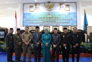 Perwakilan Rakyat Daerah Kabupaten Pesisir Barat Dalam Rangka Pidato Pertama Bupati Pesisir Barat