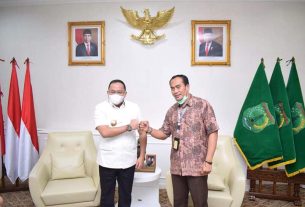 Sekolah Penerbangan Komersial Puji Bandara Muba