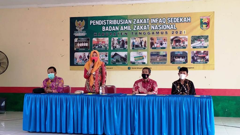 Bupati Tanggamus Hadiri Pendistribusian Zakat, Infaq dan Sedekah oleh Baznas