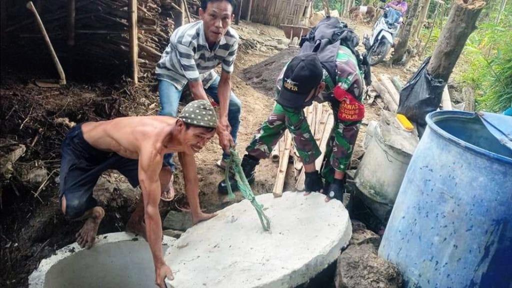 Dapat Jambanisasi Muhroni Terima Kasih Pada Babinsa Dan Warga