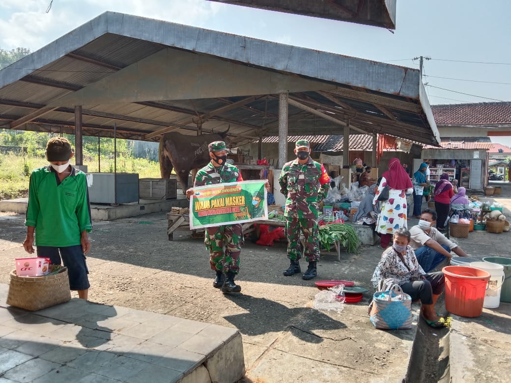 TNI Sasar Pelosok Desa Dan Pasar Tradisonal Guna Putus Penyebaran Covid-19