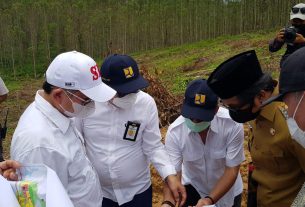 Menteri Suharso Meninjau Langsung Titik Nol IKN