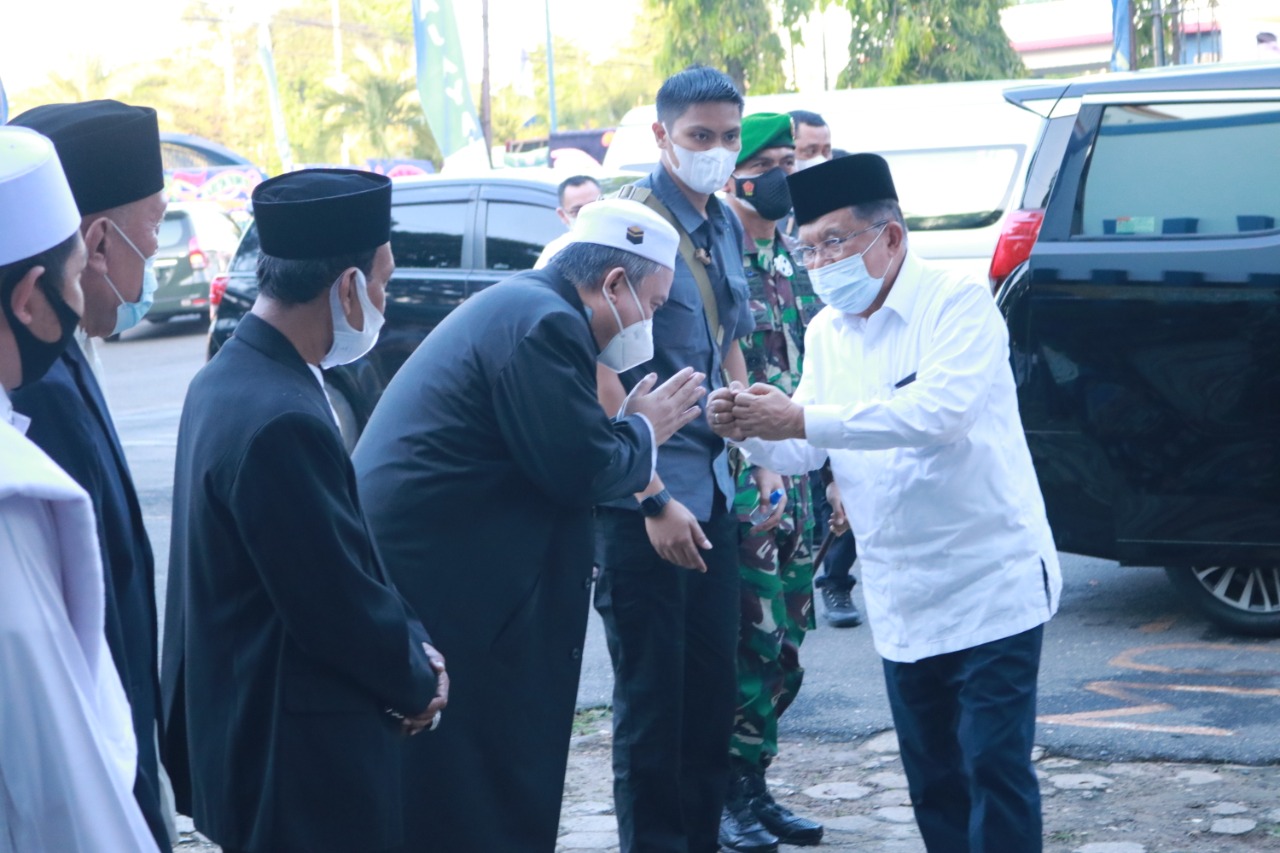 Mantan Wapres RI Jusuf Kalla Lantik Pengurus Wilayah DMI Lampung, Rektor IIB Darmajaya Masuk Anggota Majelis Pakar