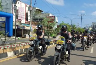 Polres Lampung Utara Gelar Patroli Skala Besar Bersama BRIMOB dan TNI