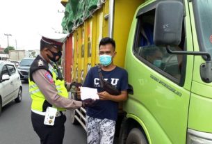 Sat Lantas Polres Tanggamus Tilang Truck ODOL