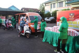 Persit KCK Cab. XXX Dim 0410/KBL Ikut Berperan Serta Bagikan Berkah Ramadhan