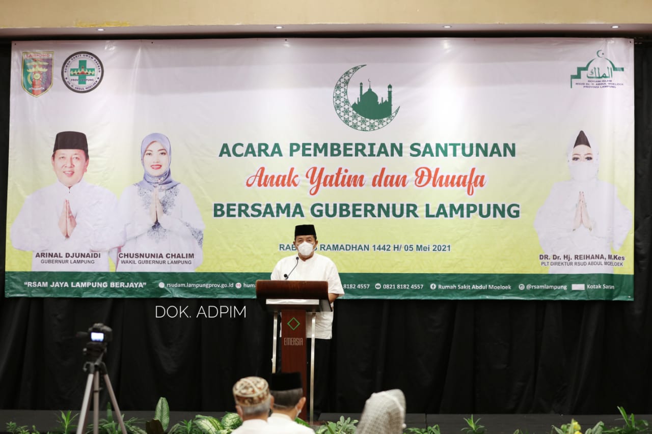 Gubernur Arinal Berikan Santunan kepada Yayasan Anak Yatim dan Duafa