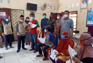 Peratin Di Bantu TNI-POLRI Gelar Razia Masker Di Seputaran Pasar Minggu