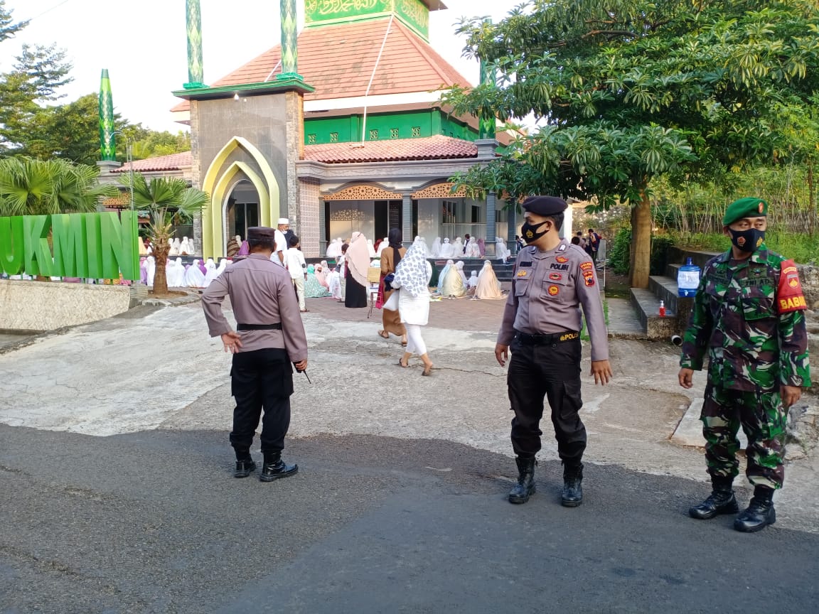 Sinergitas TNI Polri Amankan Pelaksanaan Ibadah Sholat Ied