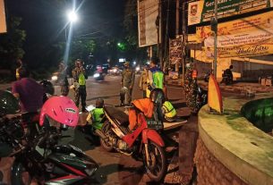 Patroli Prokes Di Monumen Tumpeng Merapi