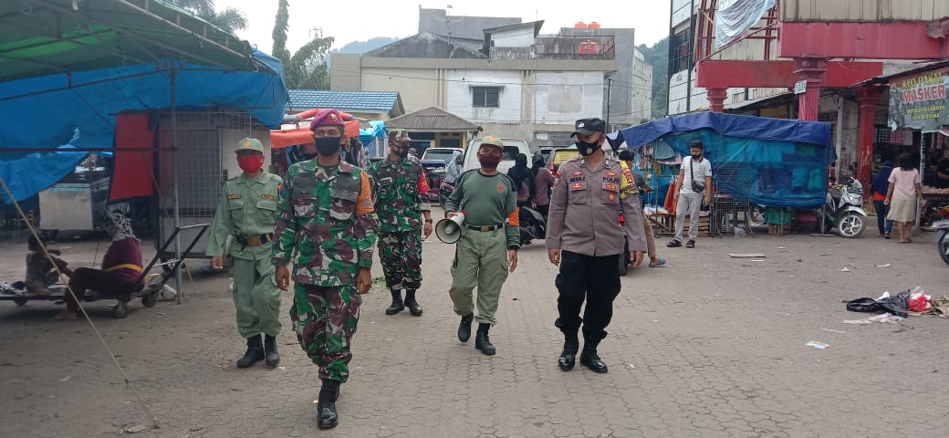 Serda Ismanto, berikan himbauan pengunjung pasar tradisional