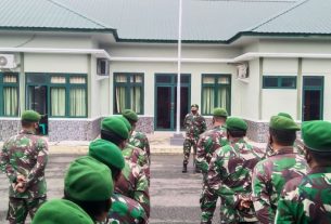 Apel Perdana, Dandim Aceh Barat Tekankan Babinsa Terus Sosialisasi Prokes Kepada Masyarakat