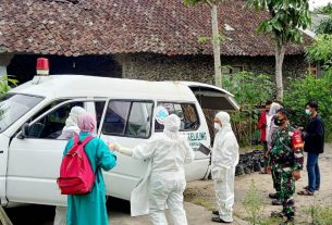 Antisipasi Penyebaran Covid 19 Warga Tlogolele Jalani Swab