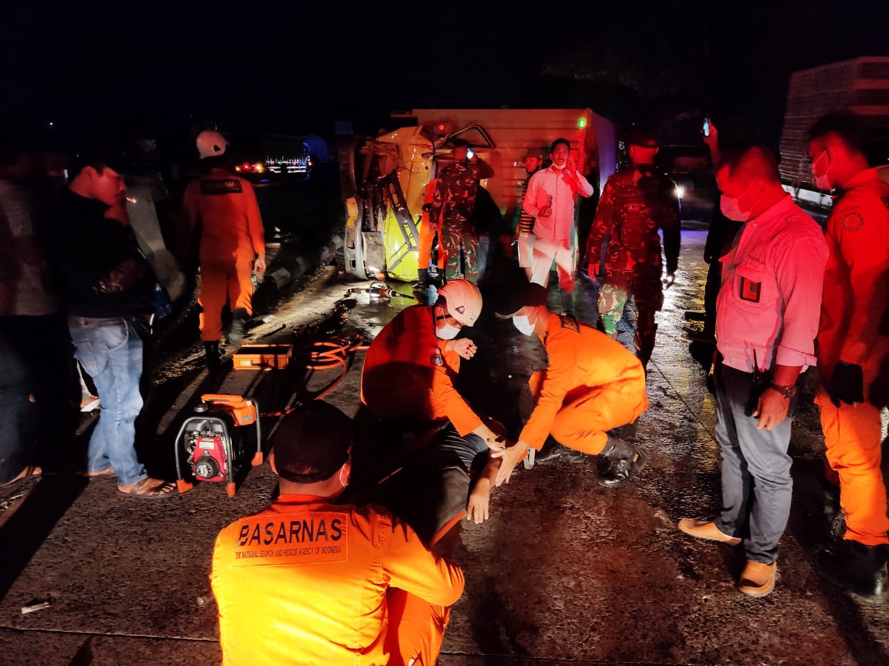 Laka Lantas di Pintu Masuk Pelabuhan Bakauheni dievakuasi Tim Gabungan