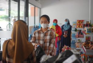 Satgas Covid-19 Rindam XII/Tpr Tegakkan Protkes di R-Mart