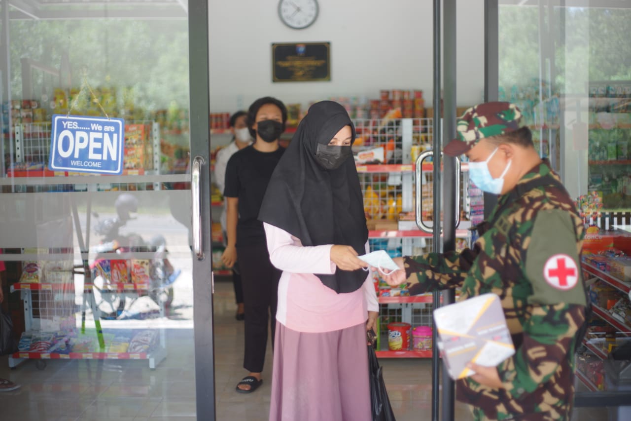 Masyarakat Sambut Baik Kehadiran Satgas Covid-19 Rindam XII/Tpr
