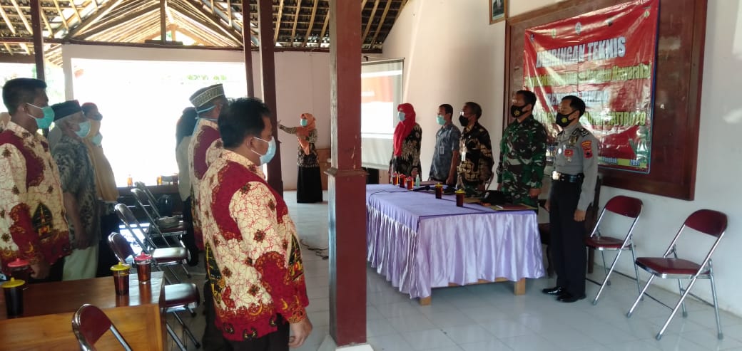 Satgas Penanganan Covid-19 Kecamatan Jatiroto Berikan Sosialisasi PPKM Mikro Di Desa Pingkuk