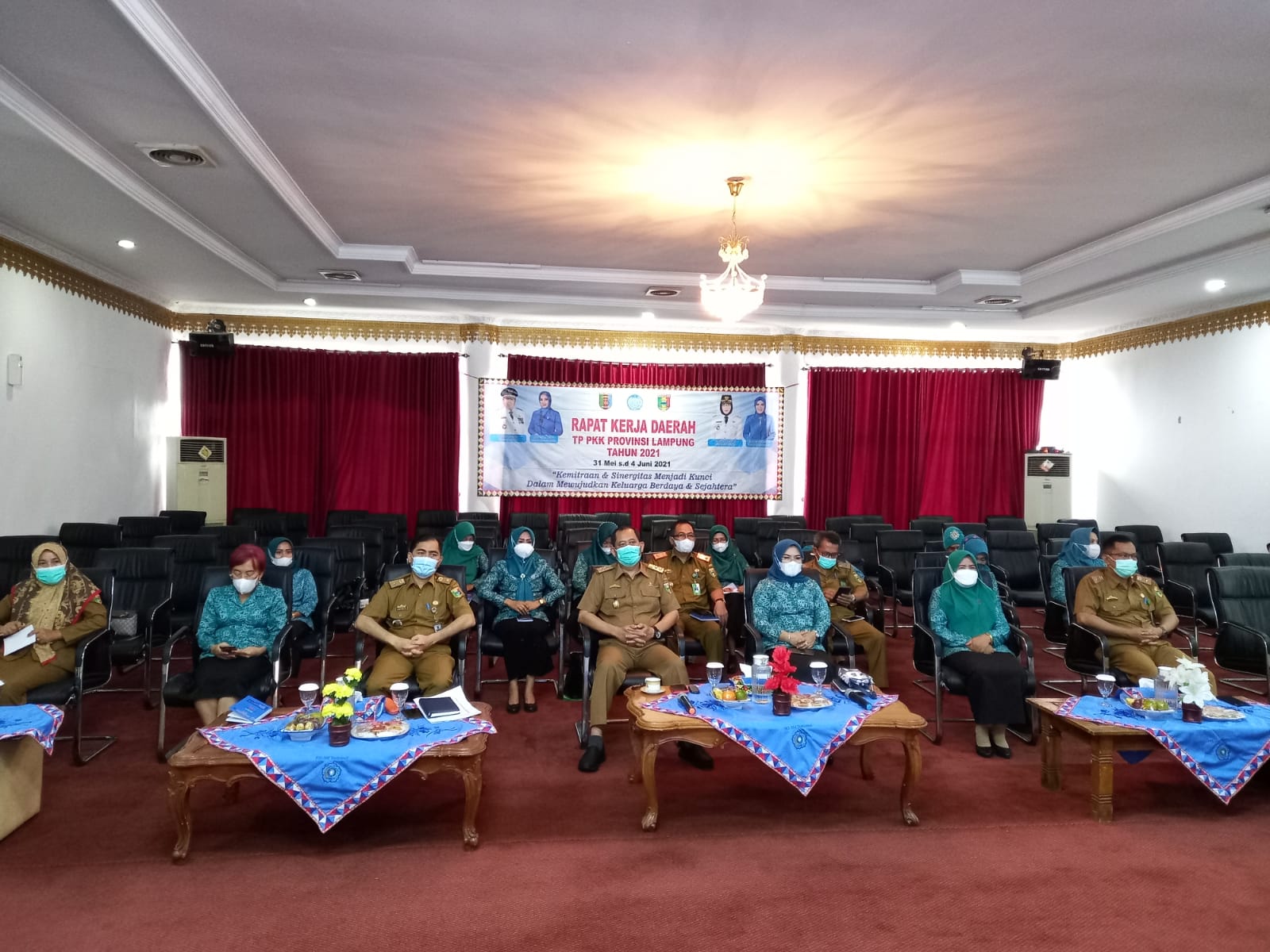 Penggerak PKK Tanggamus mengikuti Rapat (RAKERDA TP-PKK Provinsi