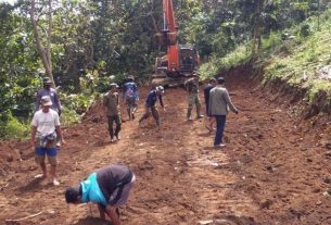 Alat Berat di Pra TMMD Sangat Membantu Percepatan Perintisan Jalan