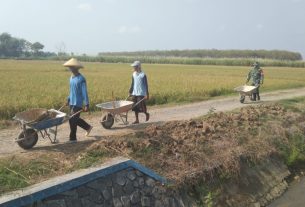 Angkong Berdatangan Siap Angkut Material Program Pra TMMD