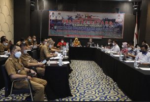Bupati Tanggamus Hj Dewi Handajani dan Tim Kementerian ‘Bedah’ Program I-CARE