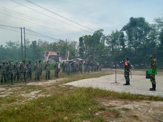 Dandim Ambil Apel Pagi Satgas TMMD Reguler ke-111