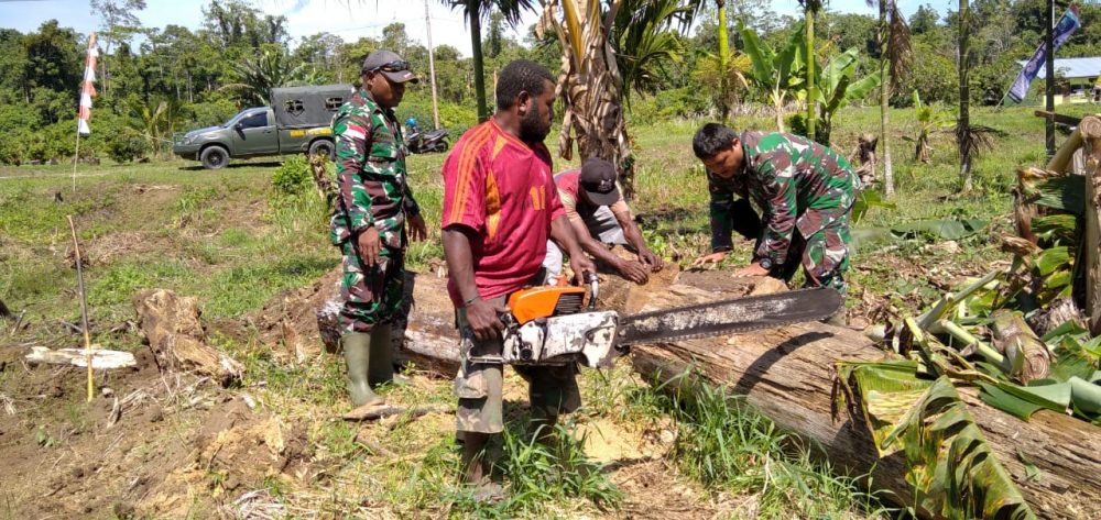 Demi Kemajuan Kampung, Warga Rela Berjibaku dengan Satgas TMMD