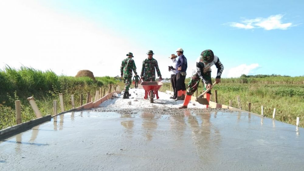 Dengan Ikhlas Kita Bikin Jalan Untuk Masyarakat Berarti Kita sudah Membangun Jalan Menuju Surga