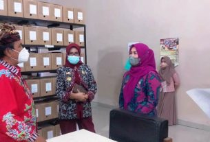 Kadis Perpustakaan Provinsi Lampung Cek Depo Arsip Di Kantor Perpustakaan Lampung Selatan