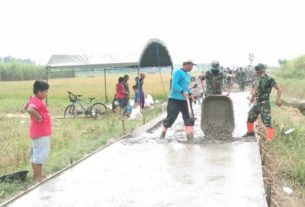 Kehadiran Mandor Kecil Awasi Pengecoran Jalan