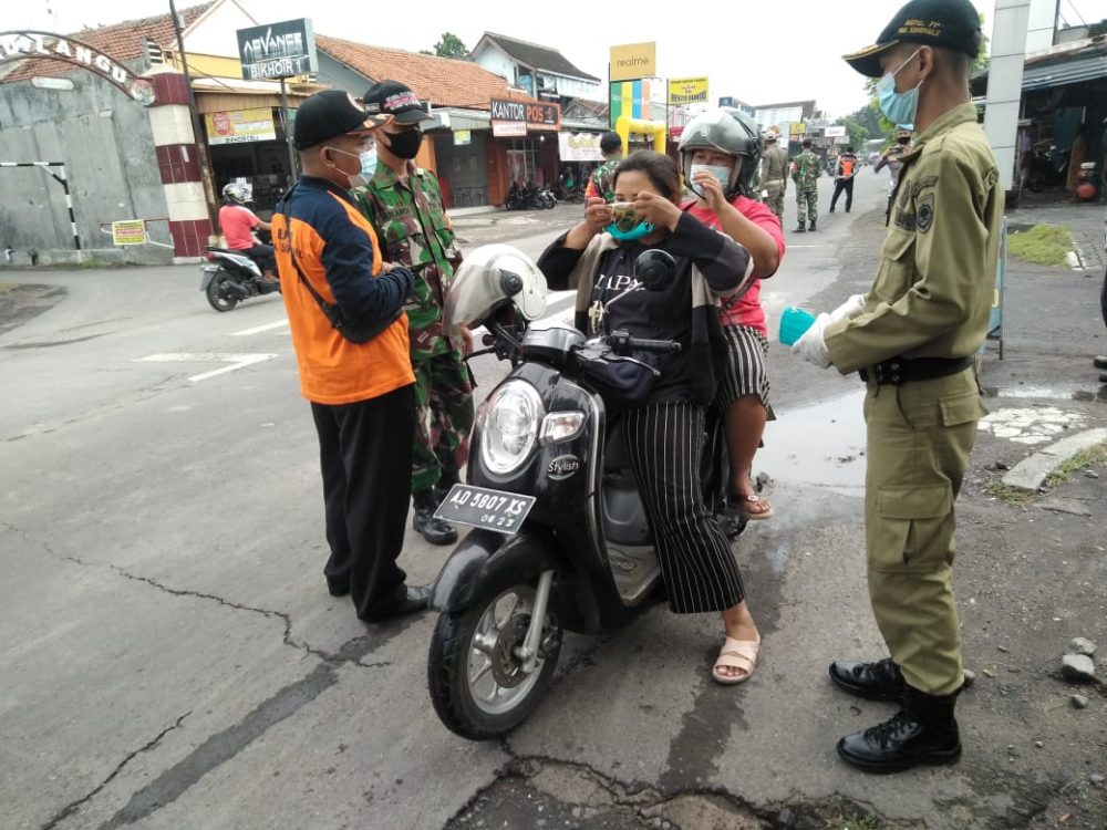 Koramil 08/Baki Bersama Polsek Baki Dan Satpol PP Kec. Baki Gelar Operasi Yustisi