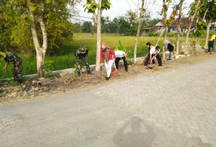 Koramil 0813-17/Kalitidu Bojonegoro Bersama Forkopimcam Gelar Kerja Bakti