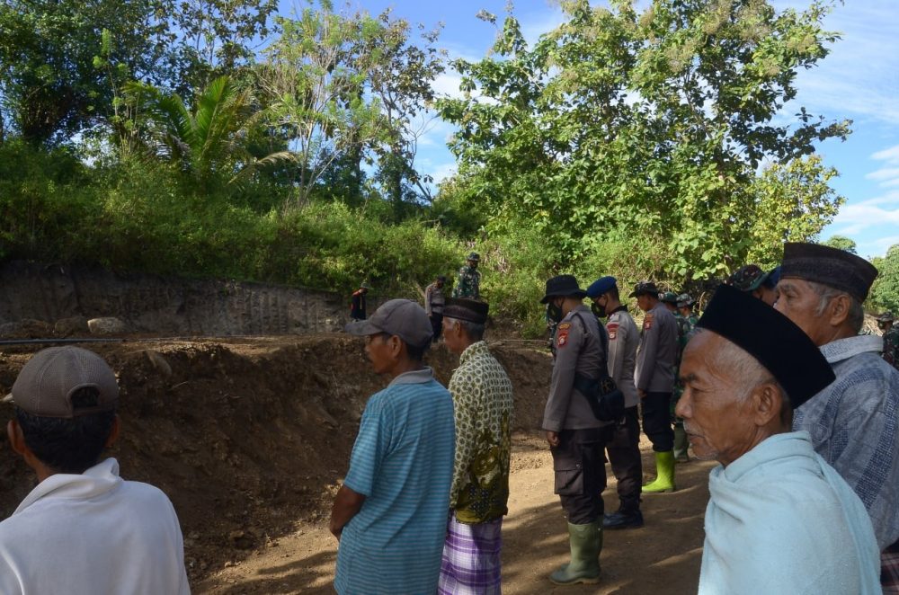 Mensukseskan TMMD Ke-111 Warga Ikut Bergabung Dalam Pelaksanaan Apel Pagi