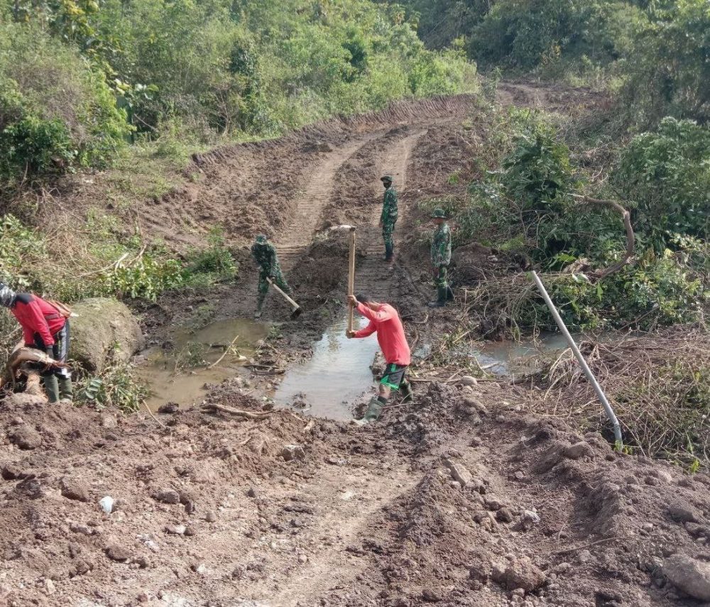 Meratakan Kesejahteraan Rakyat TMMD 1407/Bone ke-111