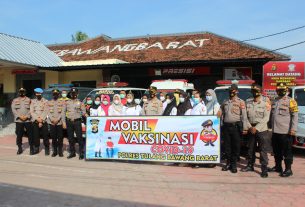 Mobile Vaksinasi Pastikan Lansia di Tubaba Dapatkan Vaksin