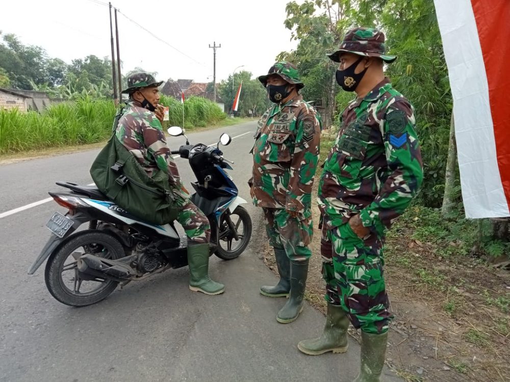 Personel Pos TNI AL (Posal) Juana Ikut TMMD 111 Kodim 0718/Pati.