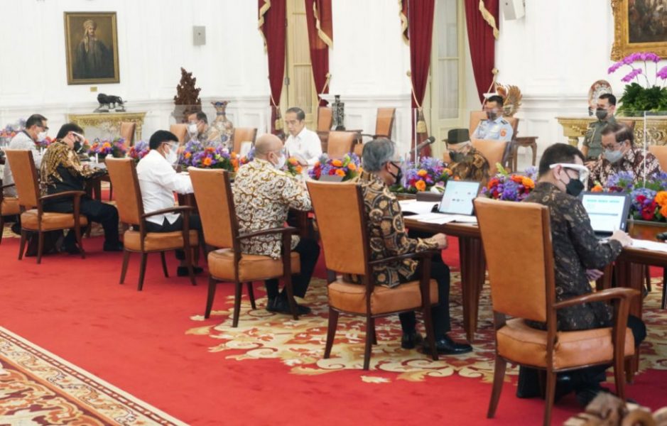 Pimpin Rapat Hilirisasi Ekonomi Digital, Presiden Instruksikan Percepatan Digitalisasi UMKM