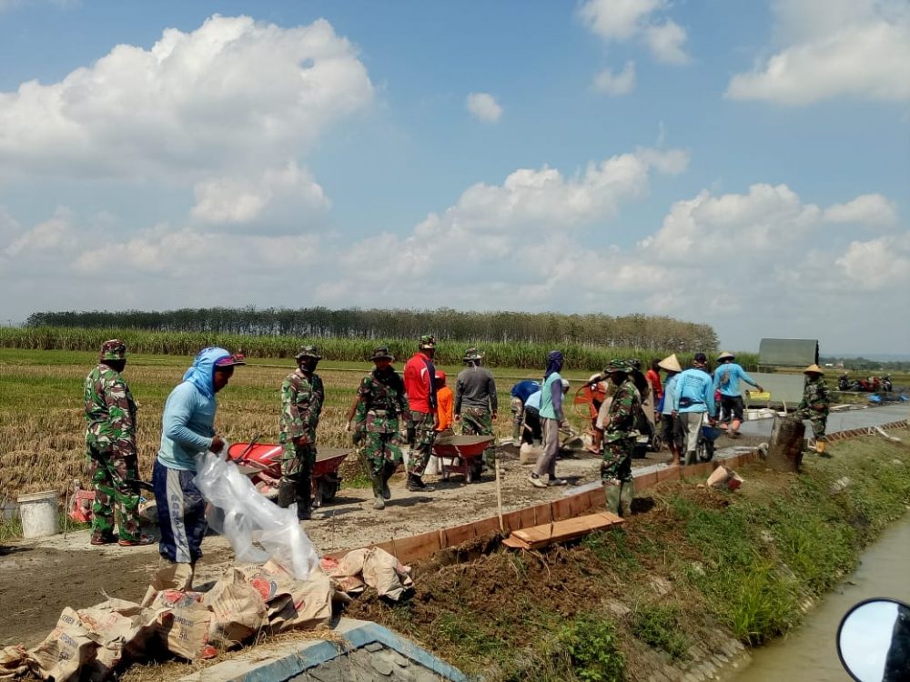 Hari Ke-14 Progres Betonisasi Jalan Mencapai 40%